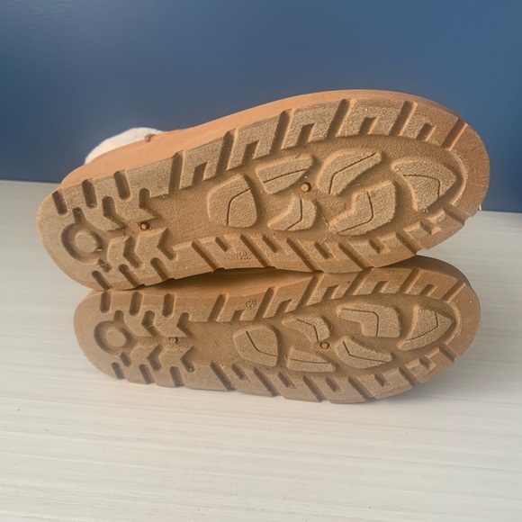 EUC CL BY LAUNDRY SHORT BOOTS - Picture 7 of 9